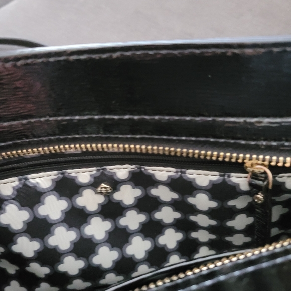 kate spade ♠️ Black & Gold Crossbody Patent Purse - Picture 11 of 14